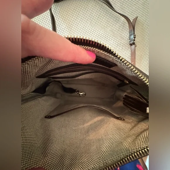 Dooney & Bourke Blue Cross Body Bag - Vintage Dooney - Like New - Fast shipping! - Picture 11 of 12